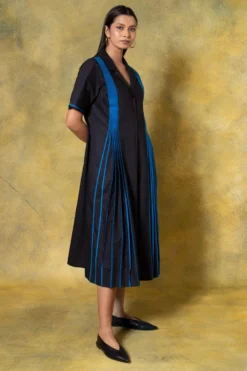 Bodice Blue V-neck Hand Bound Pleated Dress -Inca Clothing Shop 11423bo8 3