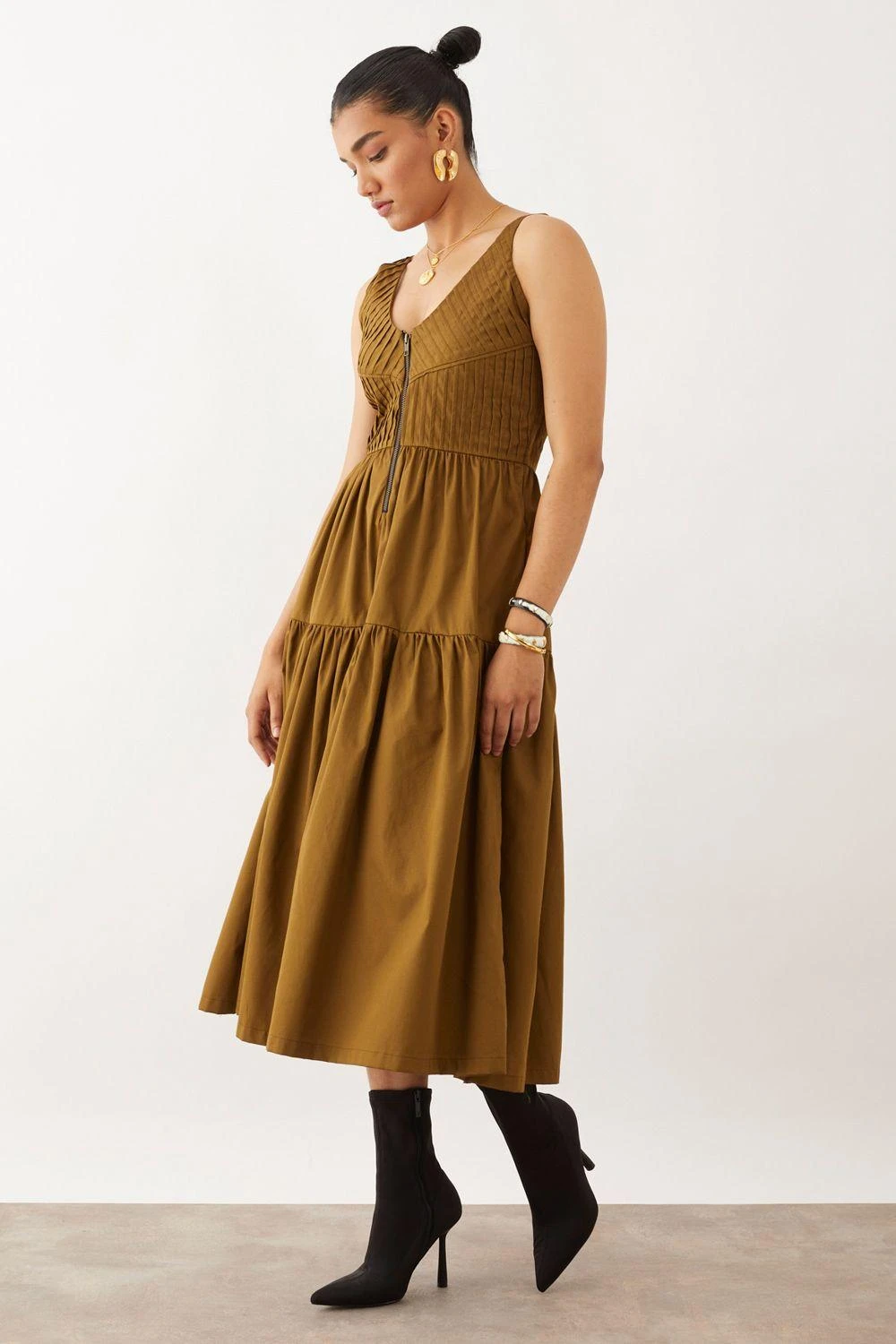 SNOB Olive Robin Pleated Dress 4 SNOB Olive Robin Pleated Dress - Image 4
