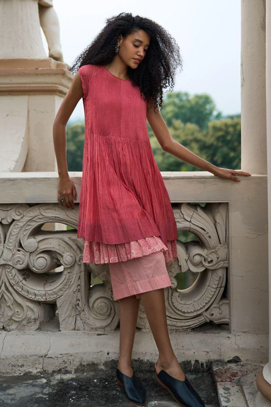 Swatti Kapoor Quartz Pink Layered Dress With Coral Culottes 2 Swatti Kapoor Quartz Pink Layered Dress With Coral Culottes - Image 2