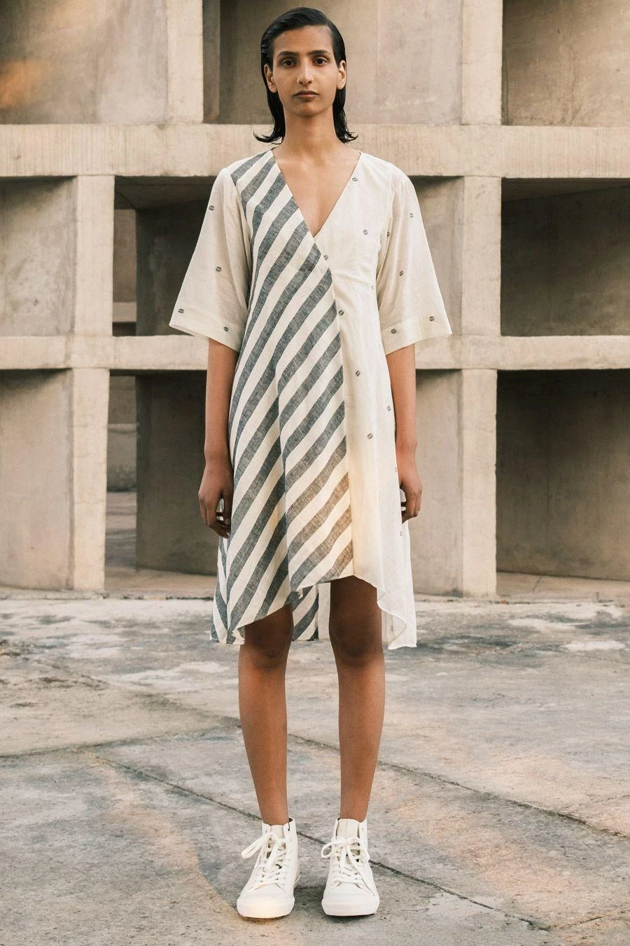 Urvashi Kaur Zephyr Flared Jamdani Dress 2 Urvashi Kaur Zephyr Flared Jamdani Dress - Image 2