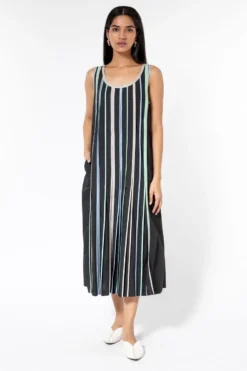 Bodice Black Scoop Neck Panelled Dress