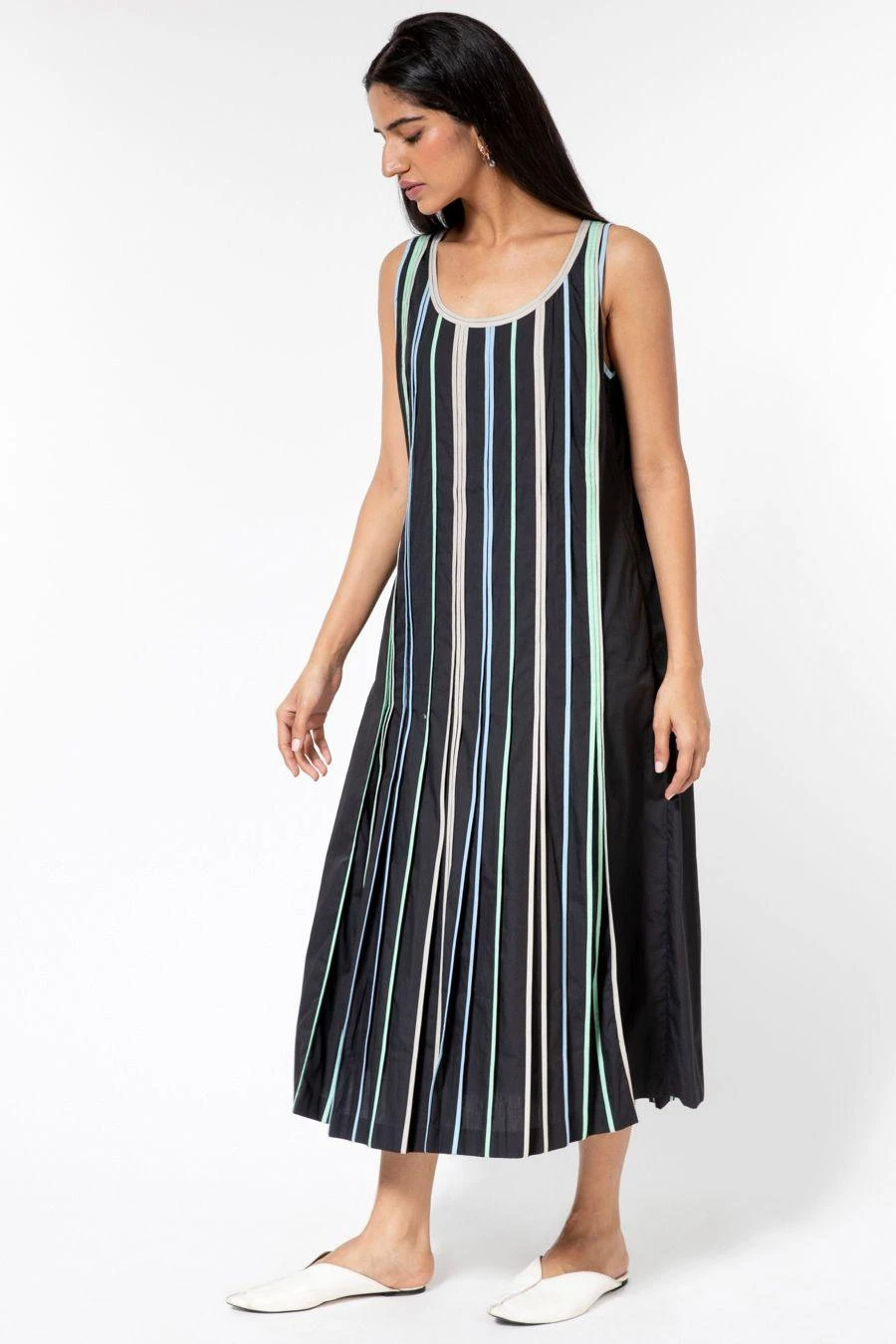 Bodice Black Scoop Neck Panelled Dress 3 Bodice Black Scoop Neck Panelled Dress - Image 3