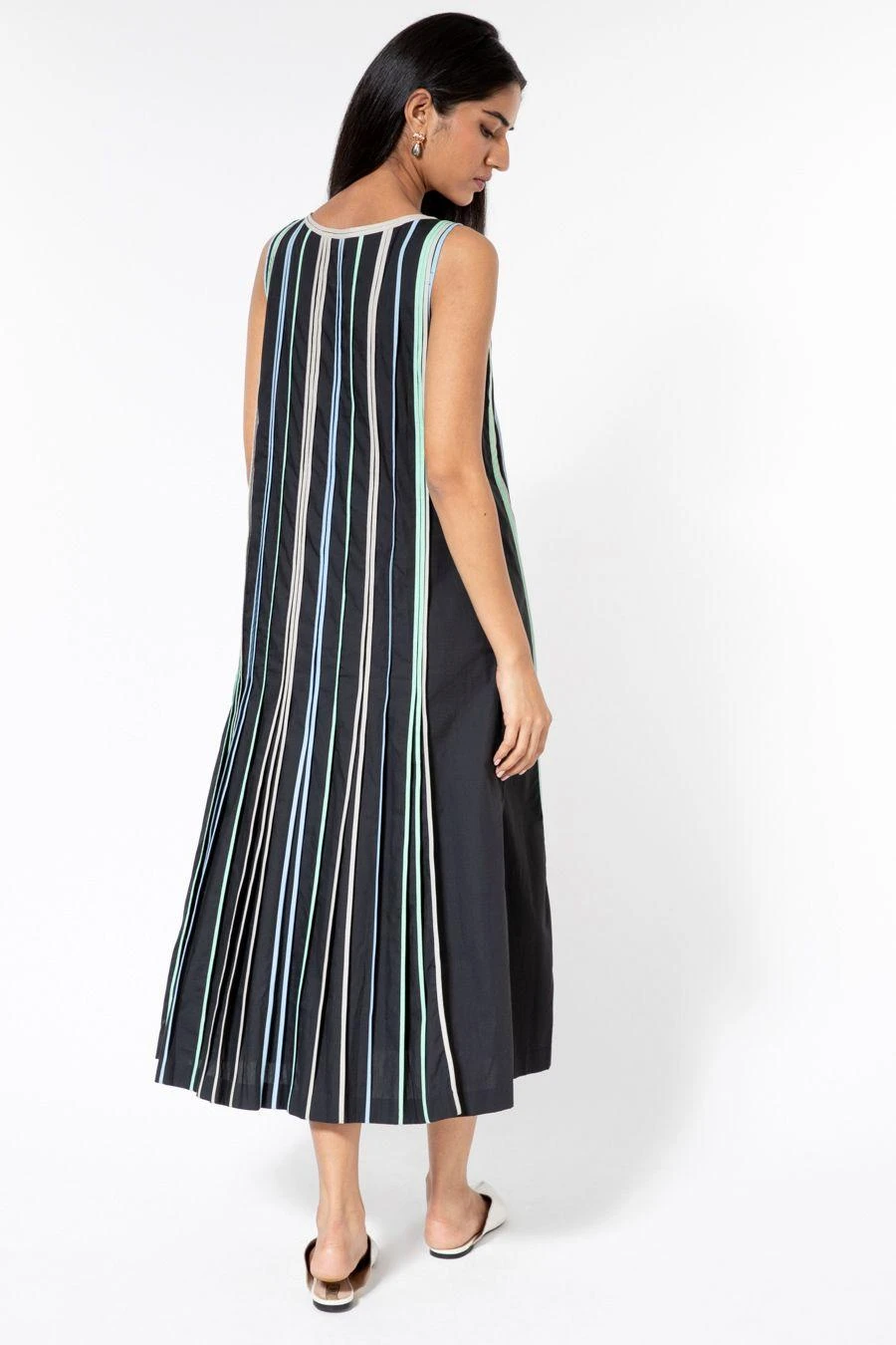 Bodice Black Scoop Neck Panelled Dress 5 Bodice Black Scoop Neck Panelled Dress - Image 5