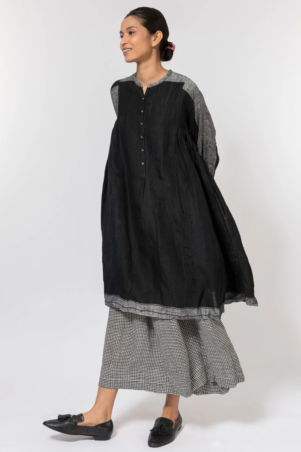 Injiri Black Linen Flared Dress 2 Injiri Black Linen Flared Dress - Image 2