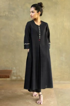 Kishmish Side Pleated Black Dress