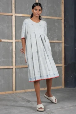 Urvashi Kaur Gradient Dress In Cotton Jamdani