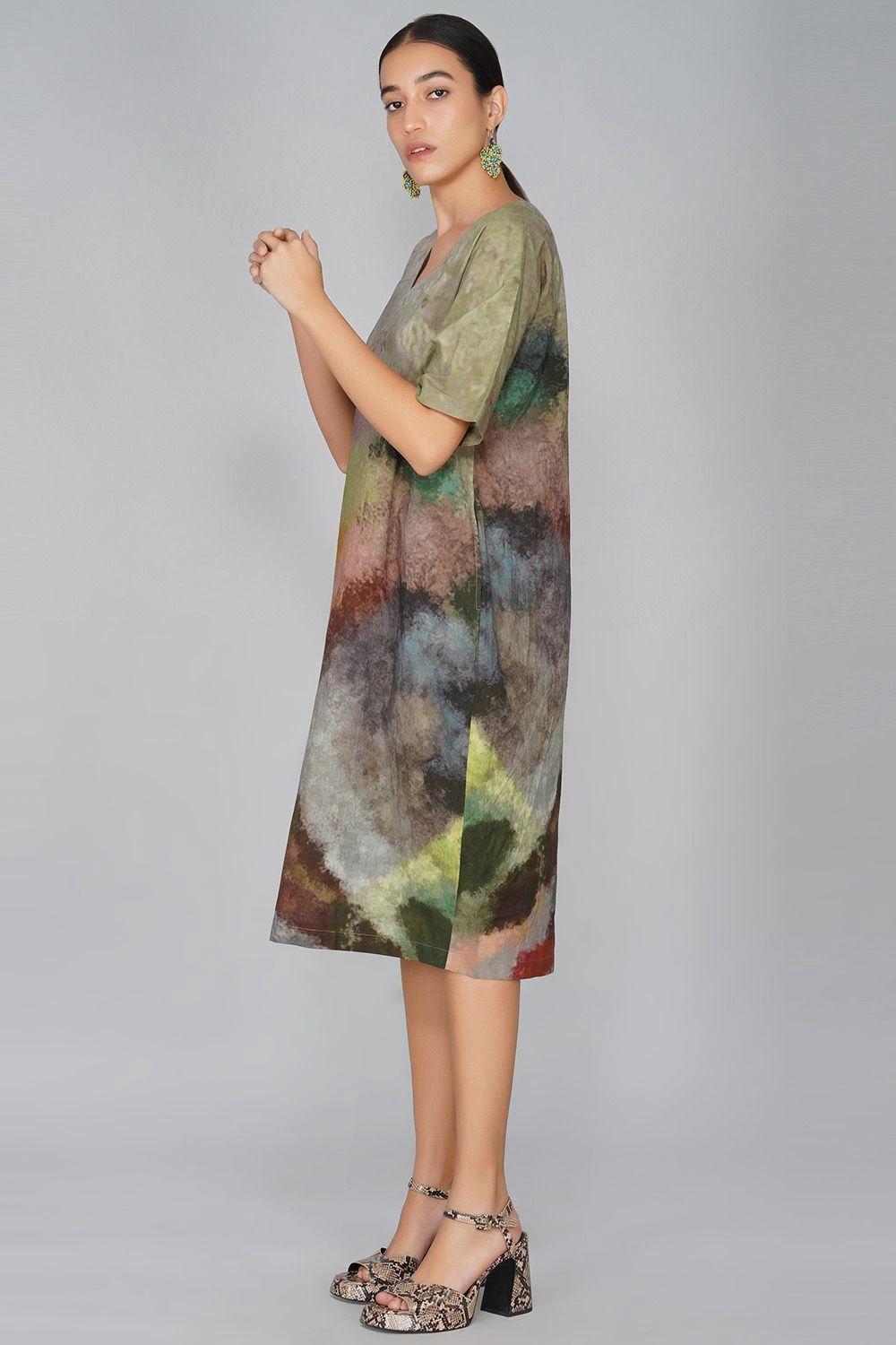 YAVI V Neck Impressionist Print Dress 4 YAVI V Neck Impressionist Print Dress - Image 4